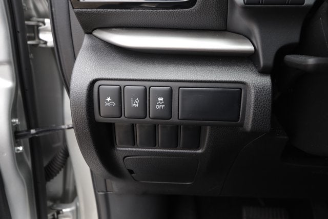 2024 Mitsubishi Eclipse Cross LE