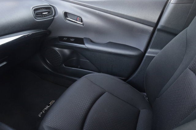 2022 Toyota Prius L Eco