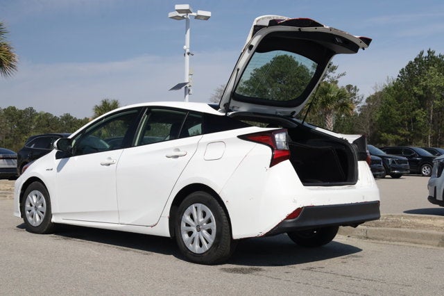 2022 Toyota Prius L Eco