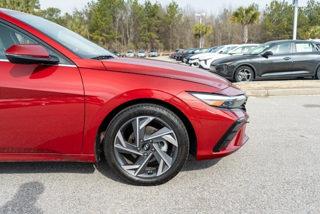 2025 Hyundai Elantra Limited