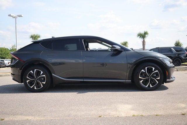 2022 Kia EV6 Wind