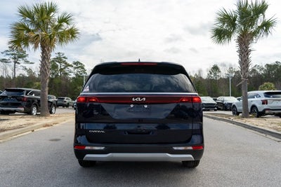 2024 Kia Carnival LX