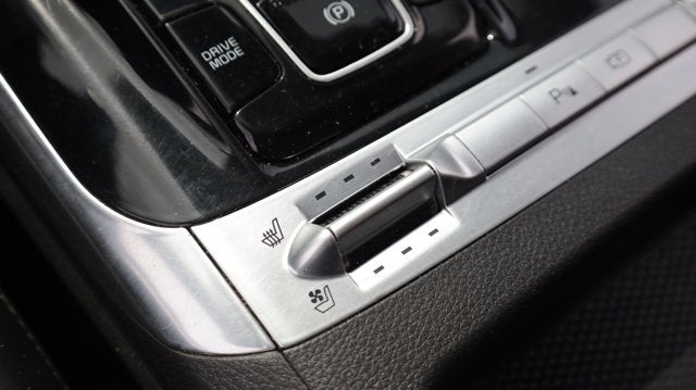 2024 Kia Carnival SX