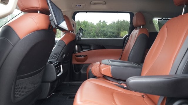 2024 Kia Carnival SX