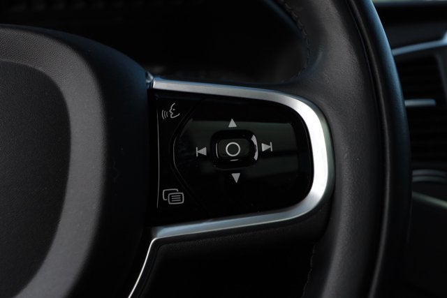2021 Volvo XC90 Momentum