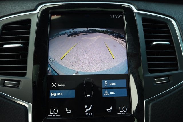 2021 Volvo XC90 Momentum