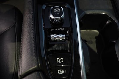 2021 Volvo XC90 Momentum