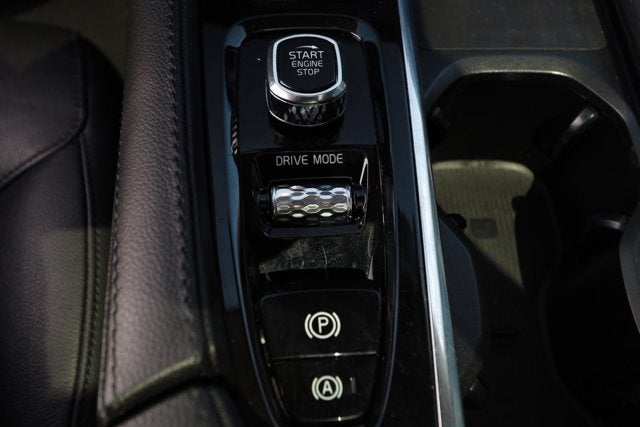 2021 Volvo XC90 Momentum