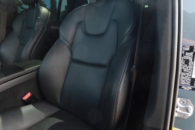 2021 Volvo XC90 Momentum