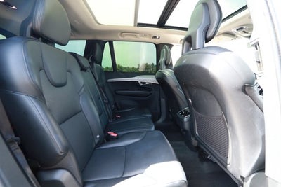 2021 Volvo XC90 Momentum