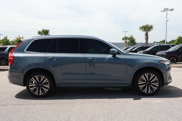 2021 Volvo XC90 Momentum