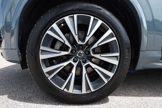 2021 Volvo XC90 Momentum